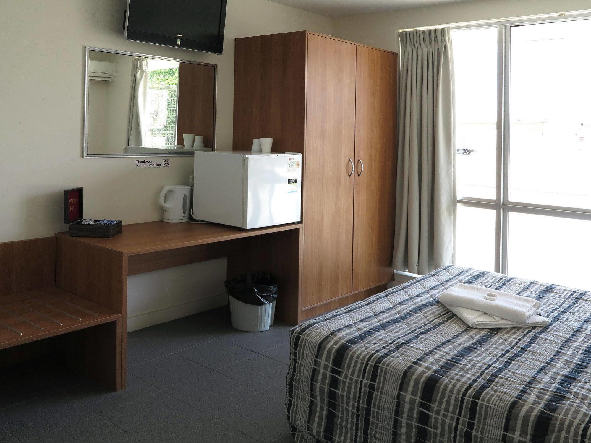 Upper Ross Hotel Townsville Exteriör bild